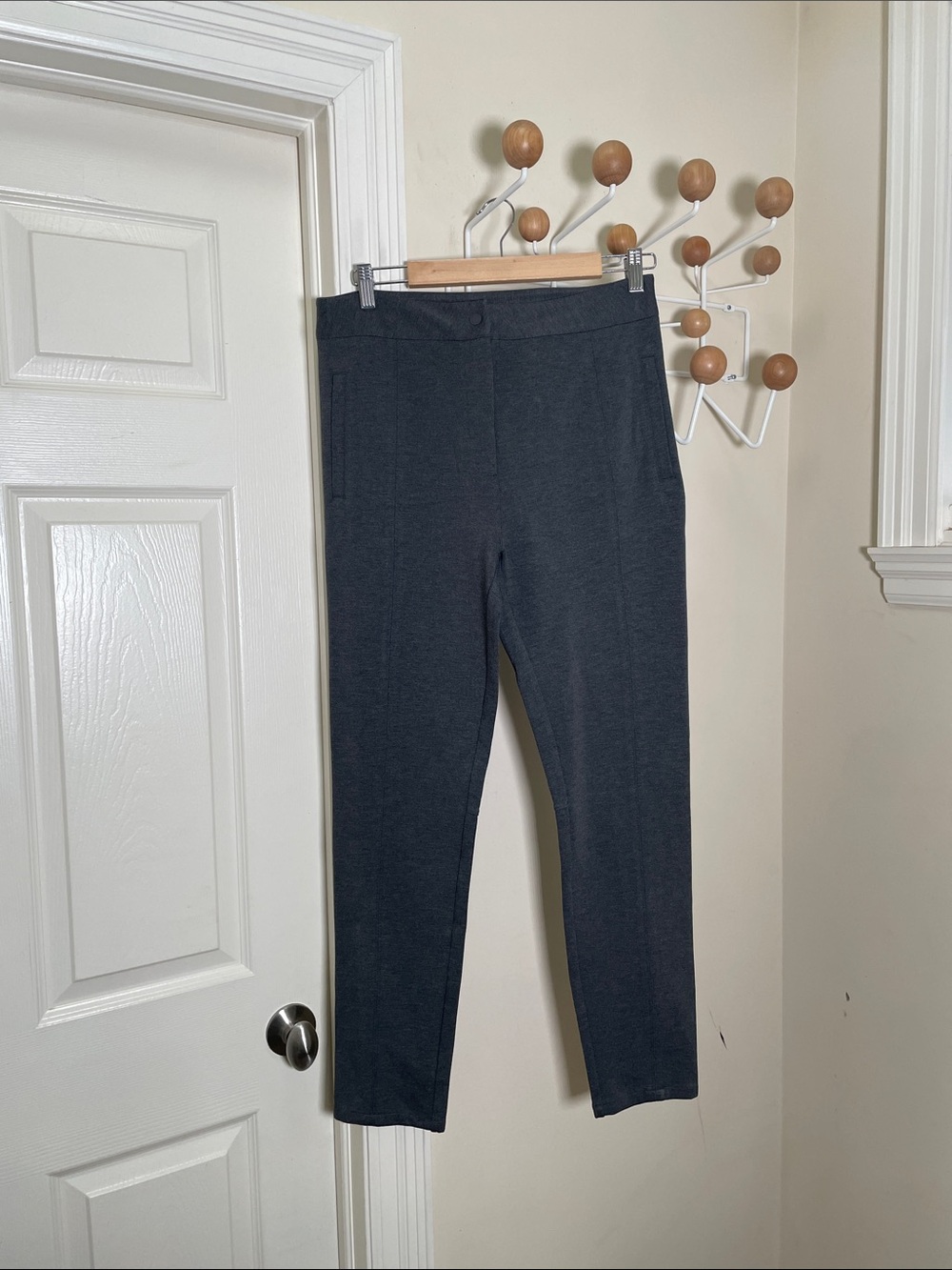 Kit and Ace - NWT Expert Slim Fit Pants - Grey - 10